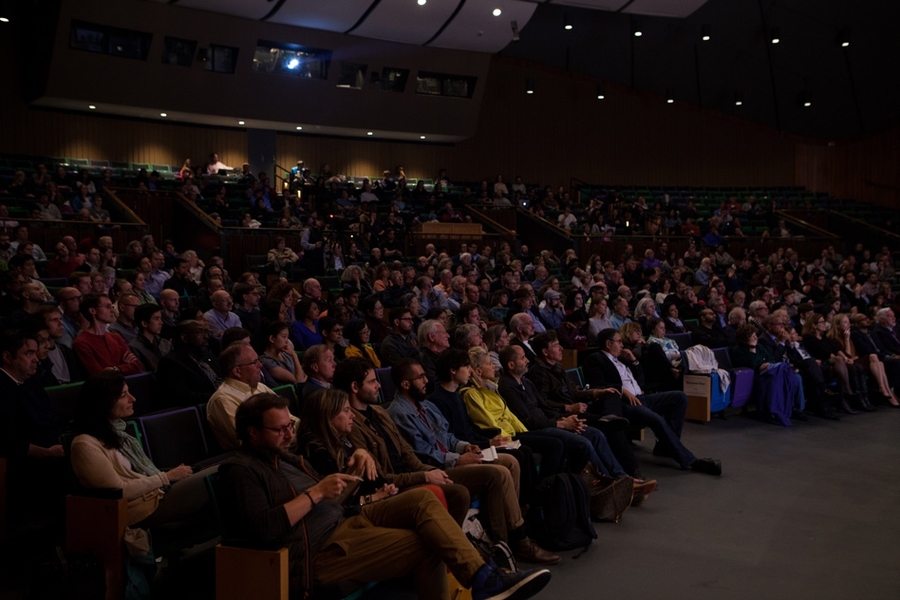 The audience in Kresge Auditorium, while columnist Thomas L. Friedman of The New York Times delivers the fall 2018 Compton Lecture at MIT on Oct. 1.