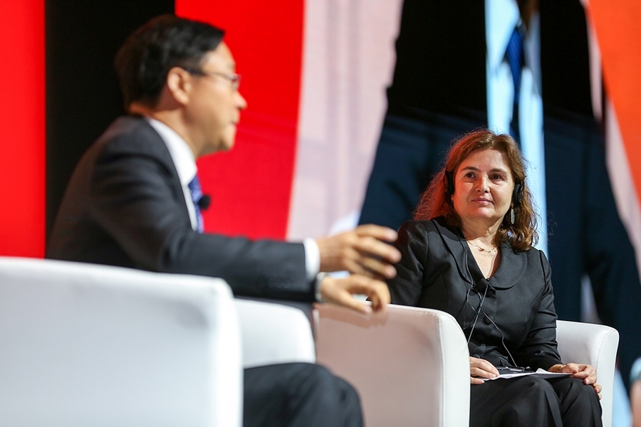 Qingfeng Liu, founder, chairperson, and CEO, iFlyTek (left); Daniela Rus, director of the MIT Computer Science and Artificial Intelligence Laboratory (right)