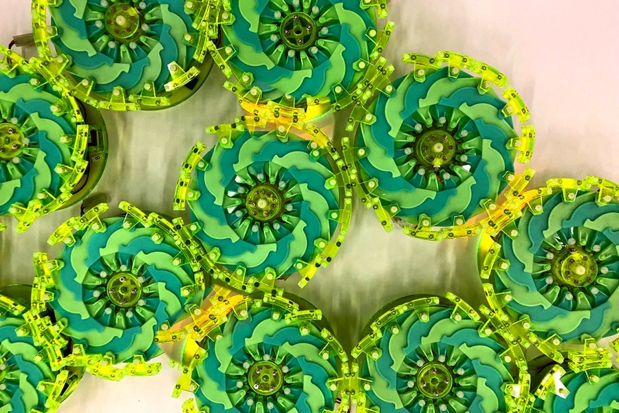 Researchers have developed computationally simple robots, called particles, that cluster and form a single “particle robot” that moves around, transports objects, and completes other tasks. The work hails from MIT’s Computer Science and Artificial Intelligence Laboratory (CSAIL), Columbia University, and elsewhere.