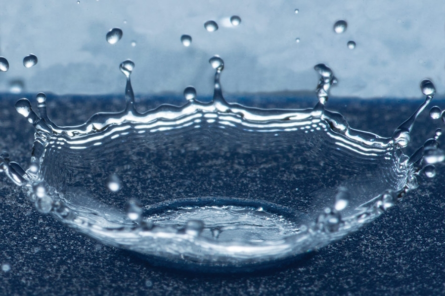 A new way to make droplets bounce away MIT News Massachusetts