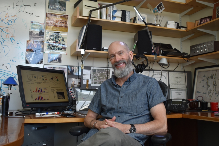 Picower Professor Earl Miller (pictured) teamed up with the lab of former postdoc Markus Siegel at the University of Tuebingen to devise a method for learning more about the different kinds of neurons that can be measured with electrodes.