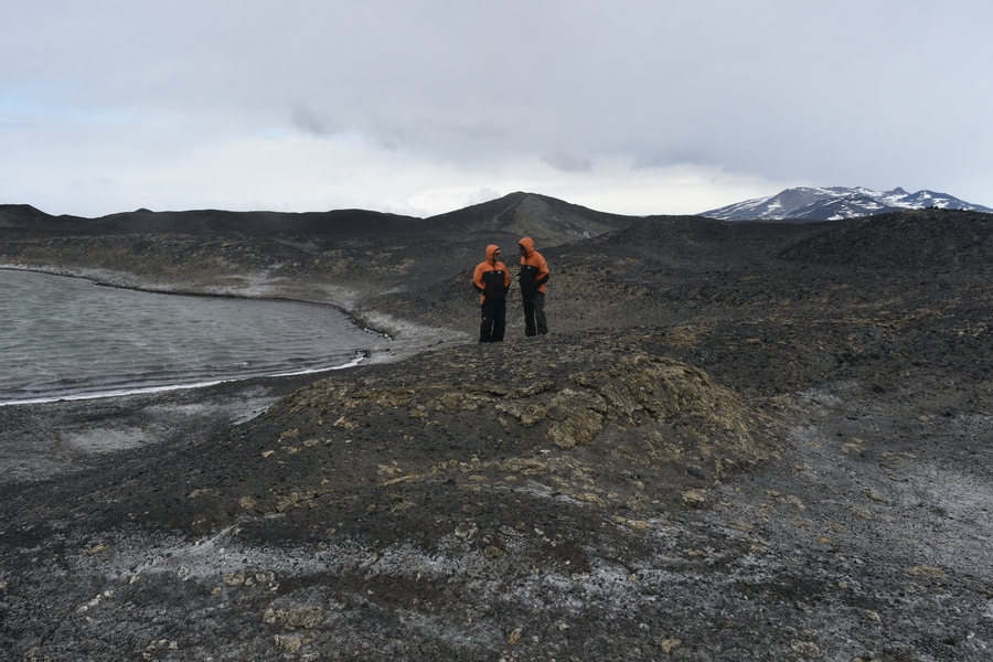 Shallenberg and Hawes at relict mat outcrop