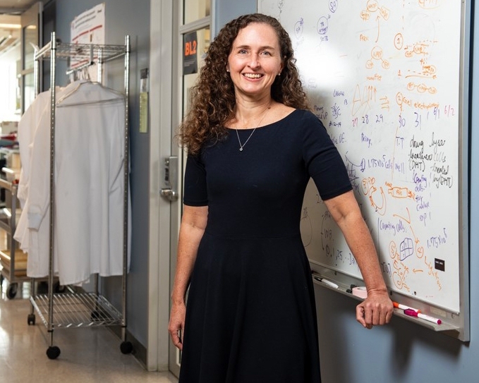 Hadley Sikes, associate professor at MIT Department of Chemical Engineering and principal investigator at SMART, is working with Singapore and MIT partners on a diagnostic protein test for Covid-19 that can work in 10 minutes.