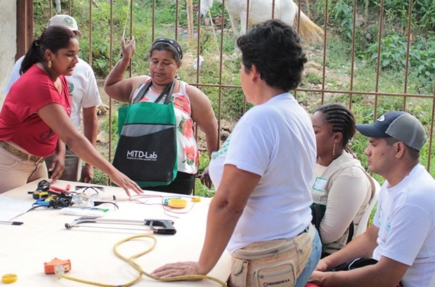 D-Lab collaborates with artisanal and small-scale gold miners in Colombia. The program has pivoted to assess the impact of Covid-19 on the community and provide virtual workshops to address identified needs. Pictured is a D-Lab Creative Capacity Building Training of Trainers in Santa Rita, Colombia in January 2020. 