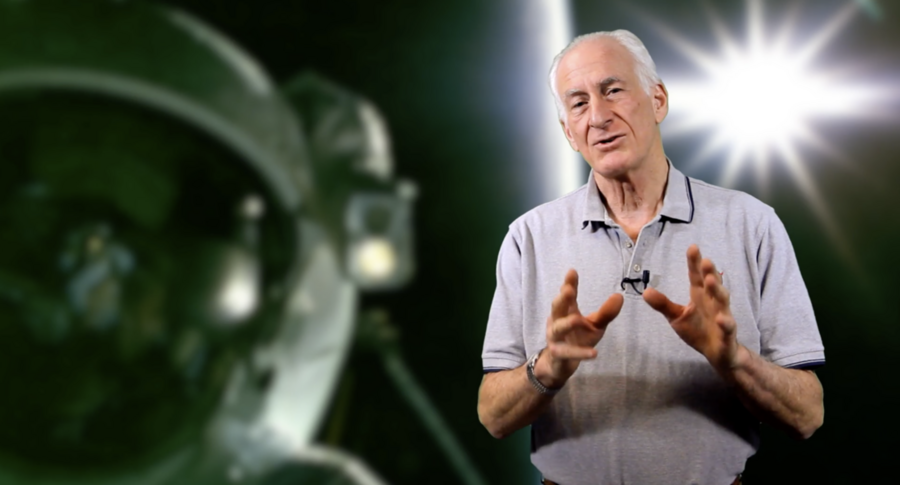 Professor Jeff Hoffman delivers a lecture as part of the materials for his <i>MITx</i> course, "Introduction to Aerospace Engineering." <i>MITx</i> courses have seen over 500,000 enrollments since the start of the Covid-19 pandemic.