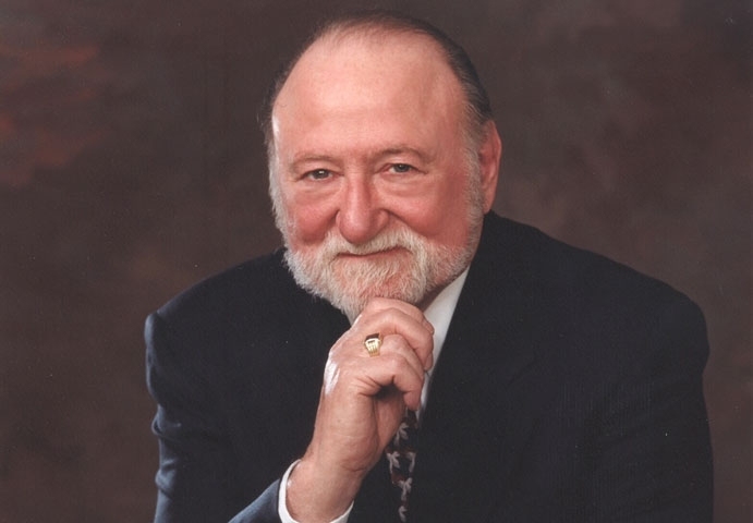Professor Dietmar Seyferth “had a long and fruitful life, which brings comfort to those of us who mourn his passing,” says Emeritus Professor Stephen J. Lippard.