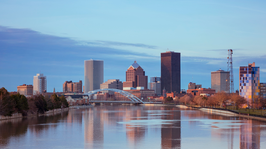 Photo of the skyline in front of Lake Ontario in the city of Rochester, New York