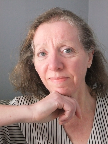 Headshot photo of Sharon Begley