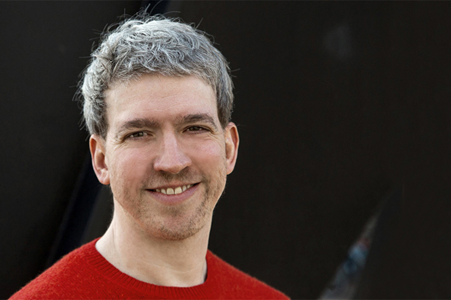 portrait photo of Arthur Bahr