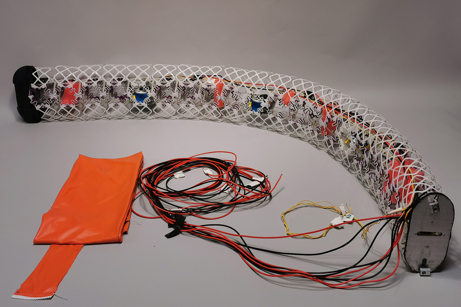 MIT Researchers Create A Robot With A Soft Gripper That Can Manipulate  Cables - SlashGear