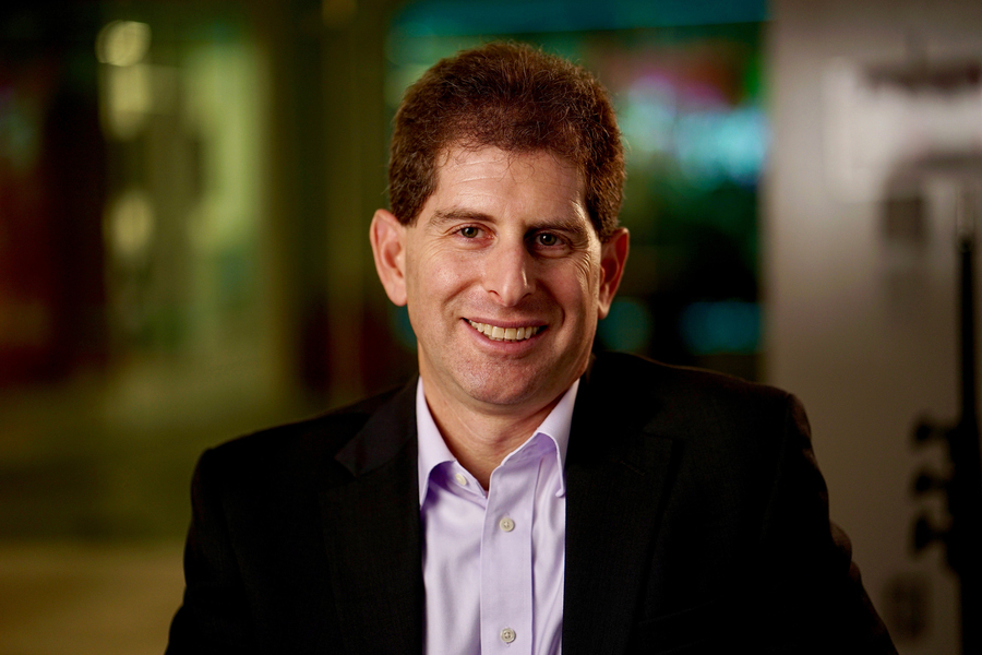 Portrait photo of Bryan Reimer