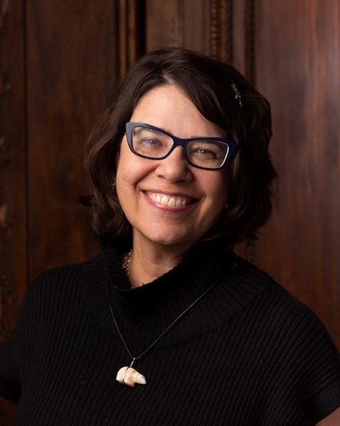 Headshot of Usha Lee McFarling