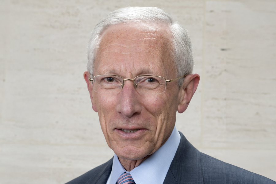 Stanley Fischer headshot