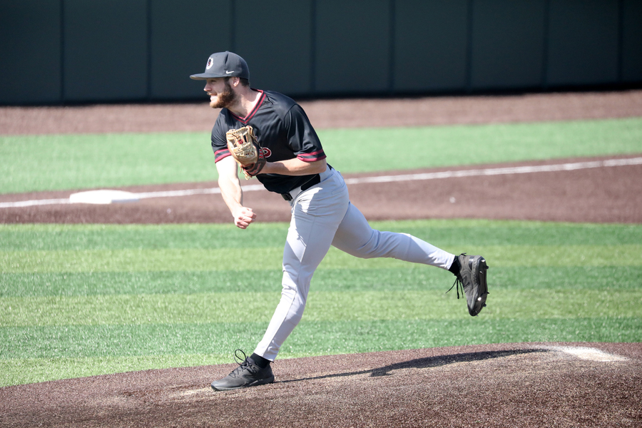 Mason Estrada pitching