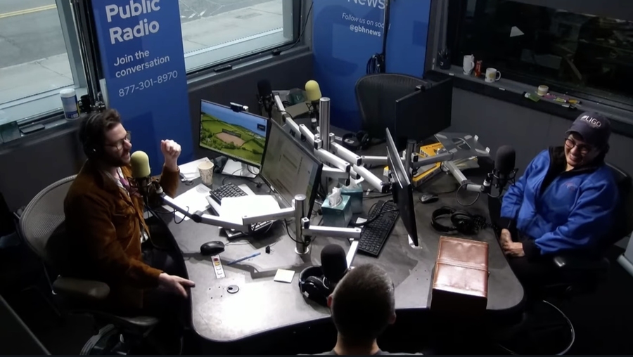 Dean Nergis Mavalvala and Professor Salvatore Vitale. 