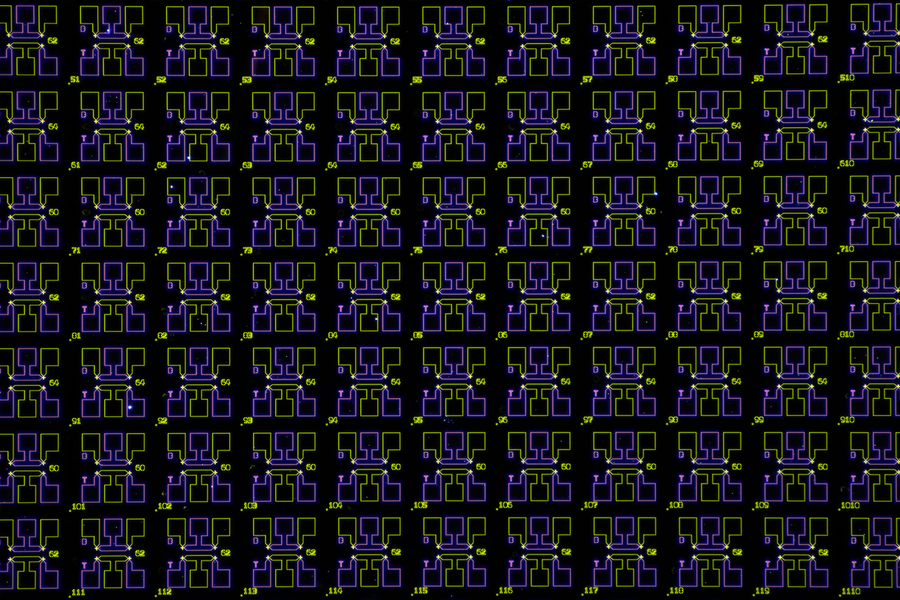 Microscope image of a chip to perform brain-inspired computing