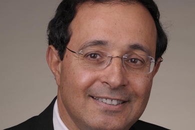 Portrait photo of David Simchi-Levi