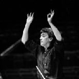 Dante Anzolini conducts the MIT Symphony Orchestra.