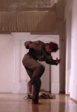 Min Tanaka performing "Standing Still" at the Theatre of the School of Dramatic Arts in Moscow (Municipal Institution) on Nov. 30.