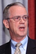 MIT President Charles M. Vest addresses attendees at MIT's 29th annual breakfast honoring Dr. Martin Luther King Jr.