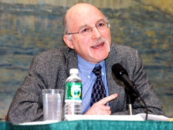 Barry Posen discusses the fate of Iraq during a CIS Starr Forum held in Morss Hall on Oct. 27. Posen has just been named the new head of the MIT Security Studies Program.