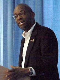 Keynote speaker Ted Childs Jr. delivers his address to the crowd at the 33rd annual Martin Luther King Jr. Breakfast Celebration in Walker Memorial on Feb. 16. <a onclick="MM_openBrWindow('mlk-keynote-enlarged.html','','width=509, height=583')">
<span onmouseover="this.className='cursorChange';">Open image gallery</span>
</a>
<noscript> <a href="mlk-keynote-enlarged.html">
<em>(no JavaScript)<...