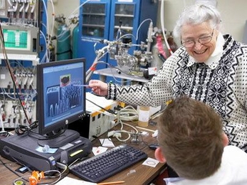 Professor Mildred Dresselhaus received a 2007 L'Oreal-UNESCO Award for Women in Science for her research on carbon nanotubes, images of which she points to on a monitor.