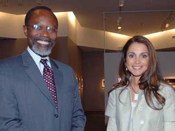 Chancellor Phillip Clay hosted Queen Rania of Jordan on her visit to MIT Friday, May 4. The queen met with with Jordanian students and officers of the MIT Arab Students' Organization before meeting with directors and researchers from MIT's Abdul Latif Jameel Poverty Action Lab and MIT's International Development Initiative.