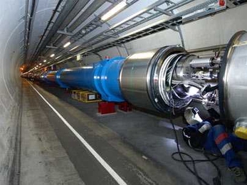 On 4 April 2007 a welder begins works on the interconnections of magnets in the last sector of the LHC.