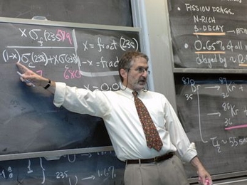 Robert L. Jaffe, the Otto (1939) and Jane Morningstar Professor of Science in the Department of Physics, teaches the 'Physics of Energy' class recently.