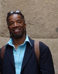 Through his teaching, writing and practice, Walter J. Hood Jr. advocates the art of ‘improvisation’ as a design process for making urban landscapes and architecture.