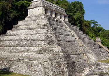 Murmurs of Mayan: MIT undergraduate travels to Mexico to study underdescribed language.