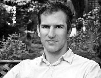 Seth Mnookin, co-director, MIT SHASS Graduate Program in Science Writing.