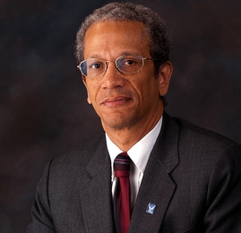 Daniel Hastings will return to his role as a faculty member in the Department of Aeronautics and Astronautics and the Engineering Systems Division.