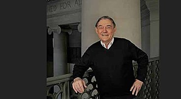 Julian Beinart taught Theory of City Form for 36 years.