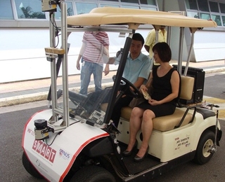 SMART's autonomous golf cart is taken for a test drive.
