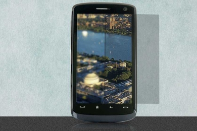 MIT Media Lab researchers have developed a new display technology that automatically corrects for vision defects. (View full screen to see animation.) 