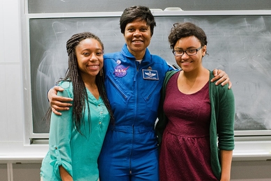 Yvonne Cagle (center) poses with BWA co-chairs Tiera Guinn '17 (left) and Alyssa Napier '16. 
