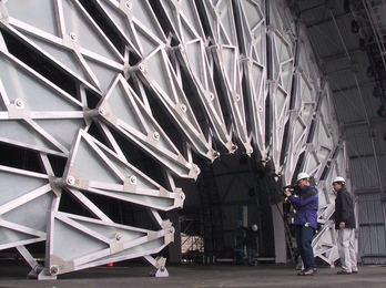 Chuck Hoberman created the curtain on the 2002 Olympic Medals Plaza stage.