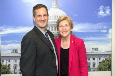 MIT atmospheric chemist Dan Cziczo meets with Senator Elizabeth Warren (D-Mass.) during a Congressional Visit Day. 