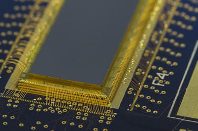 A pixelated infrared detector array is mated on top of a silicon digital-pixel readout integrated circuit (DROIC) to form an infrared digital-pixel focal plane array (DFPA) image sensor.