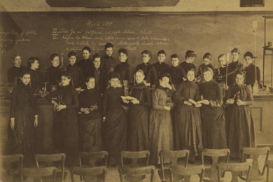 Ellen Swallow Richards (back row, far left) stands in 1888 with students from the MIT Women’s Laboratory, which she founded in the previous year.