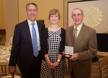 Left to right: School of Engineering Dean Ian A. Waitz, graduate student Mary Elizabeth Wagner, and Alan Oppenheim '59, ScD '64, who is a sponsor of the School of Engineering Graduate Student Award for Extraordinary Teaching and Mentoring.