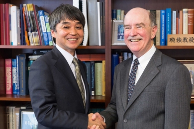 Kouichi Murakami (left), general manager of corporate research and development at IHI Corporation, meets with MIT Energy Initiative Director Robert Armstrong.