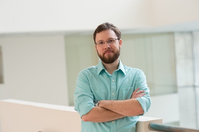 McGovern Institute investigator and brain and cognitive sciences Assistant Professor Mark Harnett has been named a 2018 Vallee Scholar.