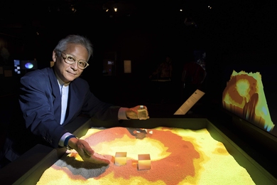 Professor Hiroshi Ishii demonstrates one of the Tangible Media group's projects at Ars Technica 2018.