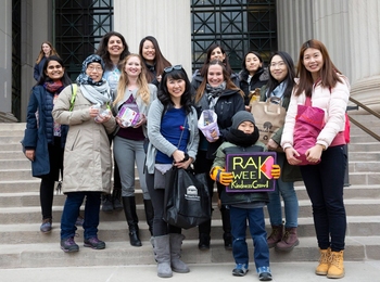 Members of MIT Spouses and Partners Connect spread cheer during their RAK Week Kindness Crawl. 