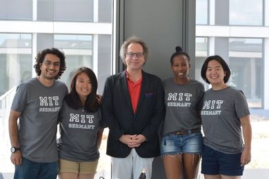 MIT students work with University of Regensburg Professor Christian Wolff (center) to create and deliver a six-week entrepreneurship seminar for students in the UR Media Informatics MS program. Pictured: the 2107 Global Startup Labs team.