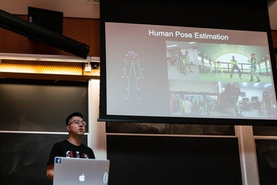Mingman Zhao, a PhD student in EECS, spoke to the inaugural 6.883/6.S083 class about common issues in using machine learning tools to address problems. 