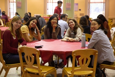 Students get to know each other at the GSC Welcome Dinner at Morss Hall.